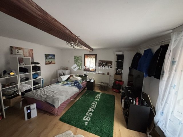 Eladó családi ház, Dadon 58 M Ft, 7 szobás