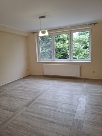 Kiadó téglalakás, albérlet, Szekszárdon 280 E Ft / hó