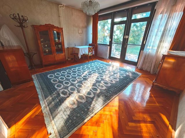 Eladó családi ház, Budapesten, II. kerületben 229.9 M Ft