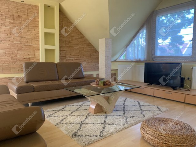 Kiadó téglalakás, albérlet, Debrecenben 450 E Ft / hó, 4 szobás