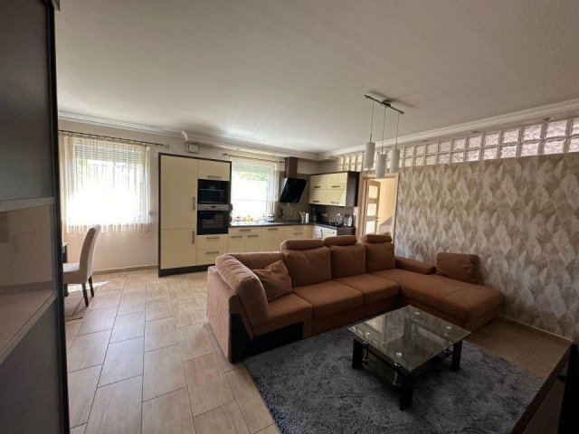 Kiadó téglalakás, albérlet, Debrecenben 350 E Ft / hó, 3 szobás