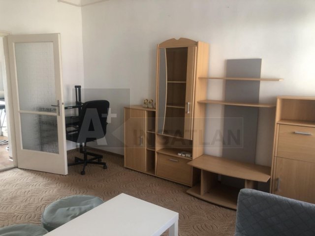 Kiadó téglalakás, albérlet, Szegeden 100 E Ft / hó, 1 szobás