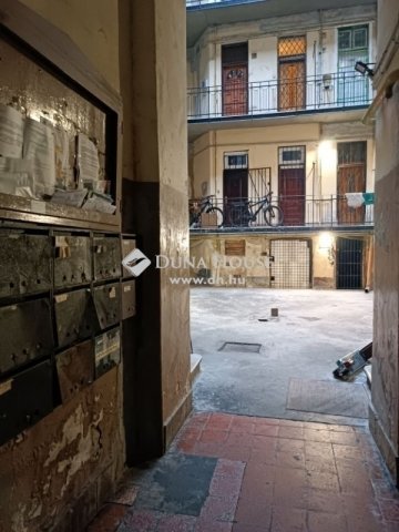 Eladó ipari ingatlan, Budapesten, VIII. kerületben 33 M Ft