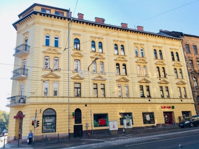 Eladó téglalakás, Budapesten, XII. kerületben 127 M Ft, 3 szobás