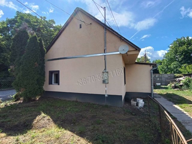 Eladó téglalakás, Vácon 27.9 M Ft, 1+1 szobás