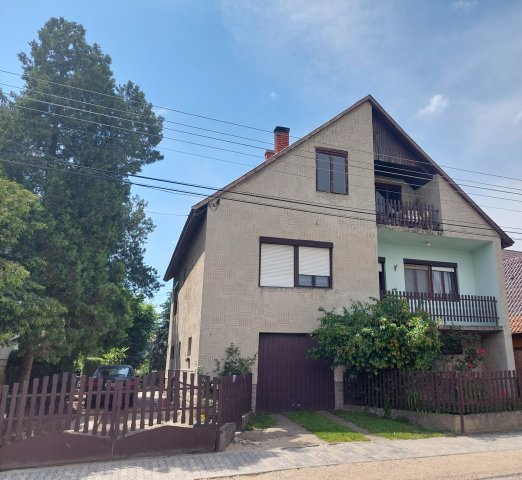 Eladó családi ház, Simontornyán 40 M Ft, 3 szobás
