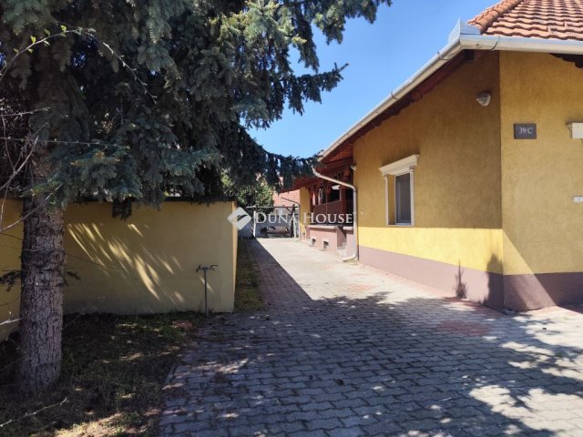 Eladó családi ház, Alsónémediben 104.9 M Ft, 3 szobás