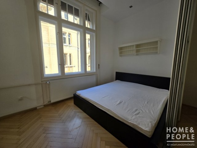 Kiadó téglalakás, albérlet, Szegeden 240 E Ft / hó, 2+1 szobás