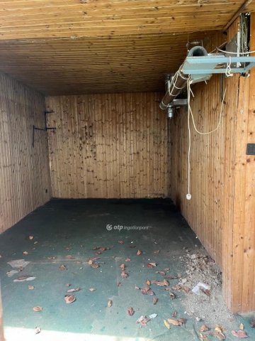 Eladó családi ház, Siklóson 9.8 M Ft, 2 szobás