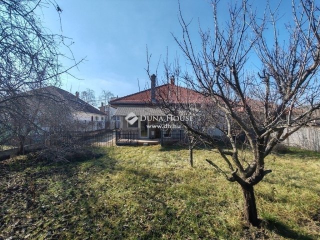 Eladó családi ház, Délegyházán 59 M Ft, 5 szobás