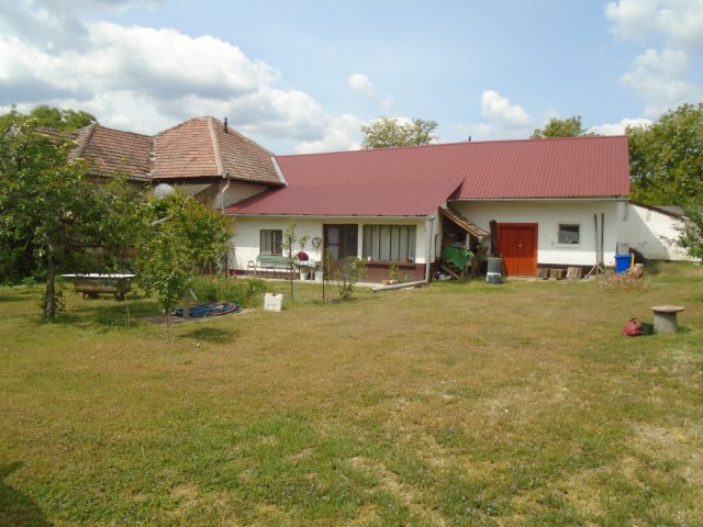 Eladó családi ház, Tiszakécskén 15.9 M Ft, 2 szobás