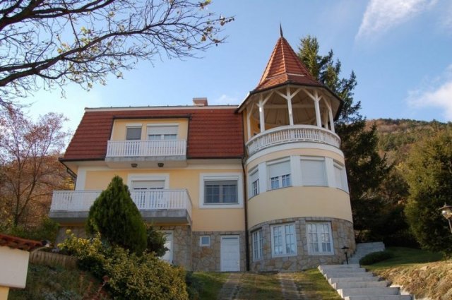 Eladó családi ház, Budapesten, III. kerületben 475 M Ft