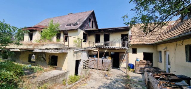 Eladó családi ház, Szigethalmon 39.99 M Ft, 6 szobás