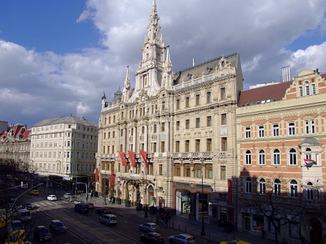 Eladó téglalakás, Budapesten, VII. kerületben, Erzsébet körúton