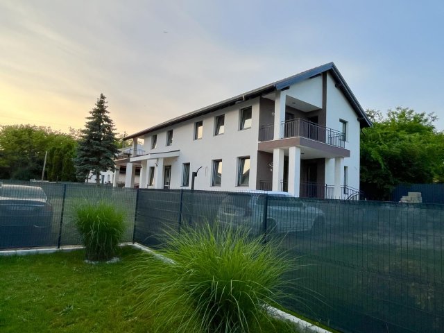 Eladó téglalakás, Gödöllőn 89.9 M Ft, 3 szobás