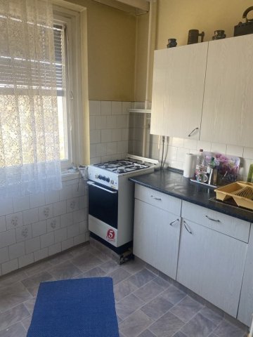 Eladó panellakás, Egerben 28.9 M Ft, 2 szobás