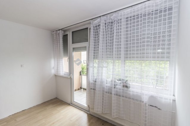 Eladó téglalakás, Szombathelyen 30.5 M Ft, 2 szobás