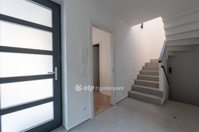 Eladó családi ház, Budapesten, II. kerületben 349 M Ft, 6 szobás