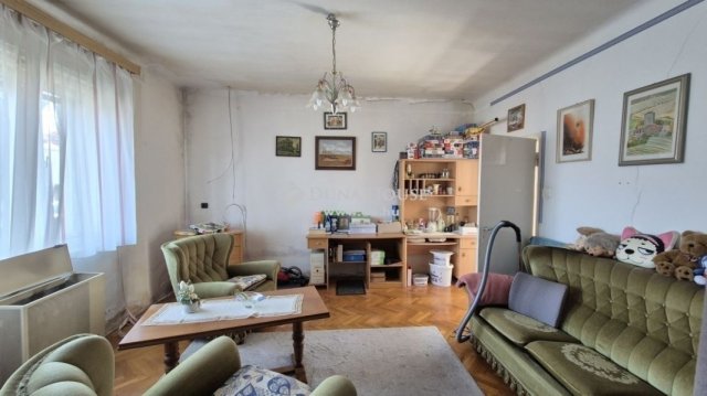 Eladó családi ház, Kecskeméten 39.9 M Ft, 3 szobás