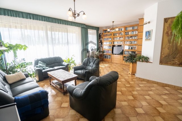 Eladó téglalakás, Budapesten, XI. kerületben 320 M Ft, 6 szobás