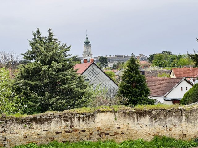 Eladó ikerház, Keszthelyen 98 M Ft, 3 szobás