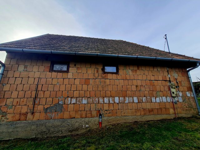 Eladó ikerház, Szőkéden 14.99 M Ft, 2 szobás