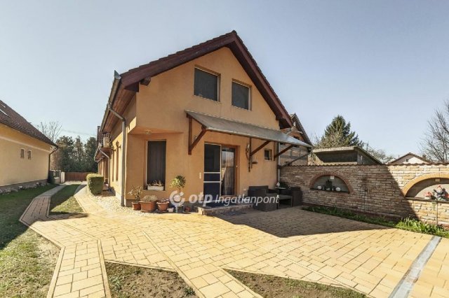 Eladó családi ház, Ásványrárón 134 M Ft, 5 szobás