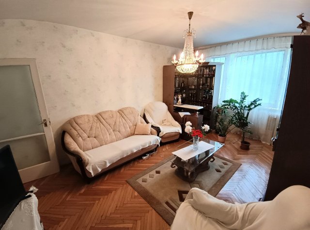 Eladó panellakás, Debrecenben, Csapó utcában 68 M Ft, 3+1 szobás