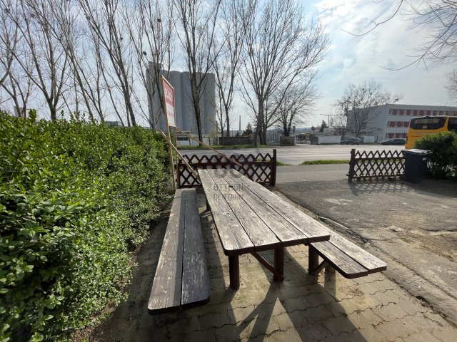 Eladó ipari ingatlan, Szekszárdon 10.49 M Ft