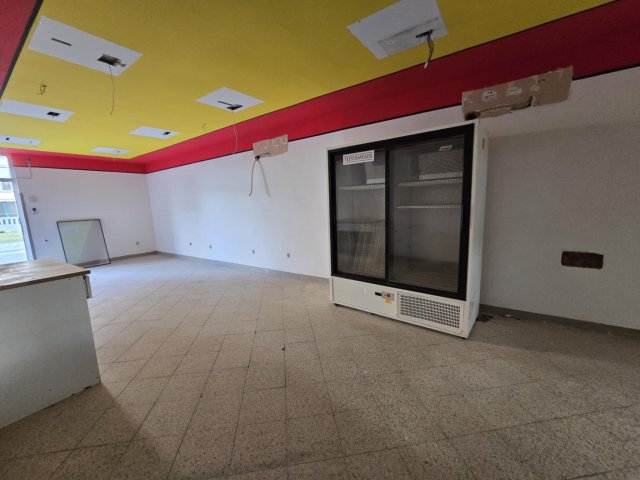 Eladó üzlethelyiség, Kaposszekcsőn 18.9 M Ft, 3 szobás