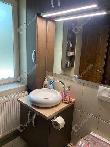 Eladó téglalakás, Dunaalmáson 42 M Ft, 4 szobás