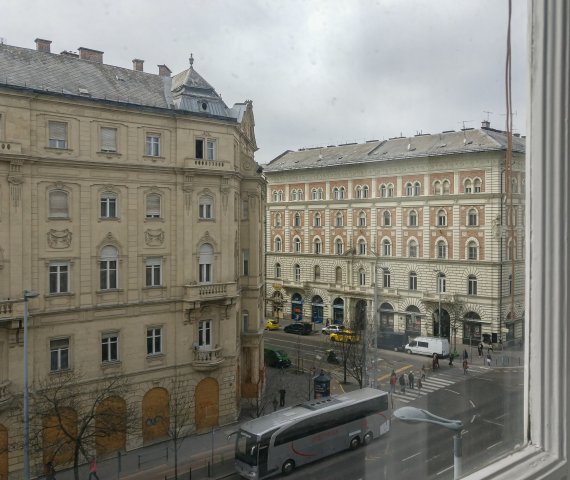 Eladó téglalakás, Budapesten, V. kerületben 73.9 M Ft, 2 szobás