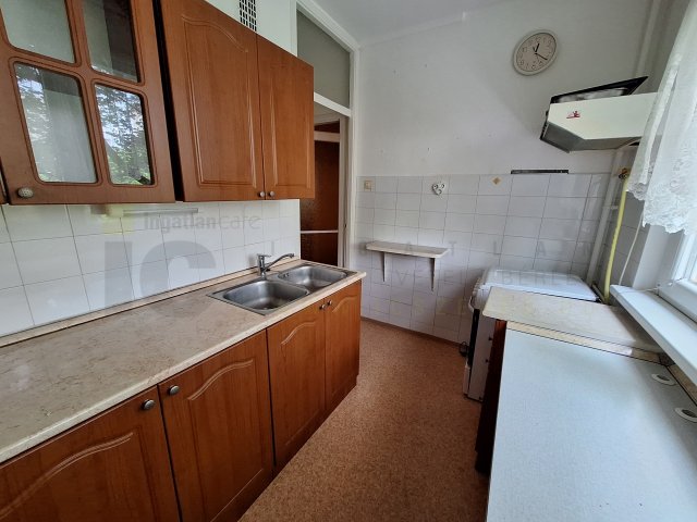 Eladó panellakás, Szegeden 47 M Ft, 1+2 szobás
