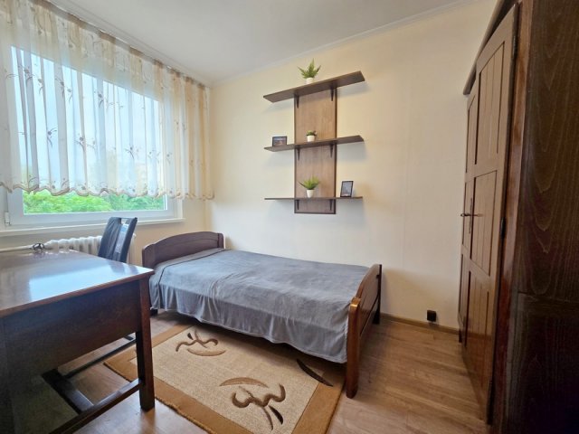 Kiadó panellakás, albérlet, Debrecenben 200 E Ft / hó