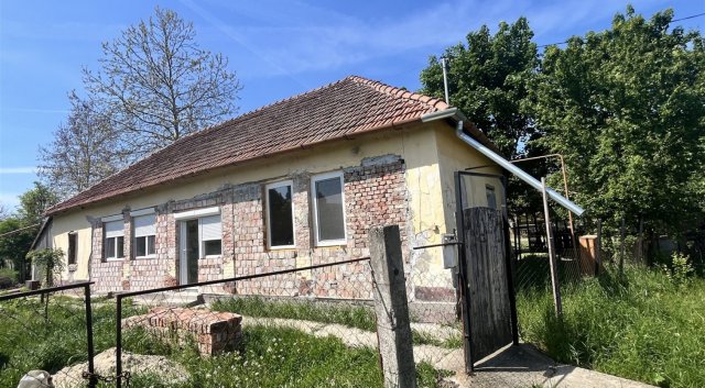 Eladó családi ház, Kötegyánon 6.5 M Ft, 3 szobás