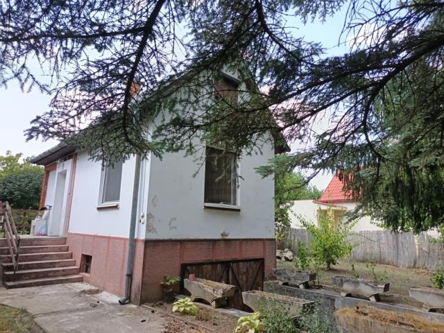 Eladó családi ház, Nyíregyházán 16.3 M Ft, 2 szobás
