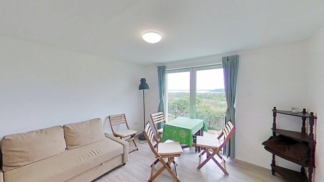 Eladó nyaraló, Balatonfüreden 126.5 M Ft, 3 szobás