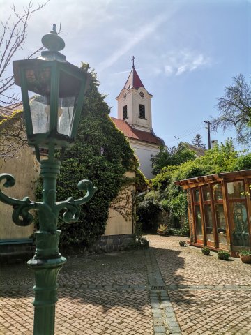 Eladó nyaraló, Balatonfüreden 269.9 M Ft, 6 szobás