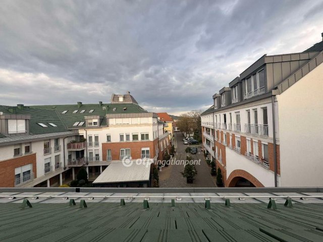 Eladó téglalakás, Gyöngyösön 41 M Ft, 2+2 szobás