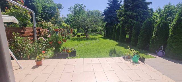Eladó családi ház, Dunaújvárosban 69 M Ft, 2+2 szobás