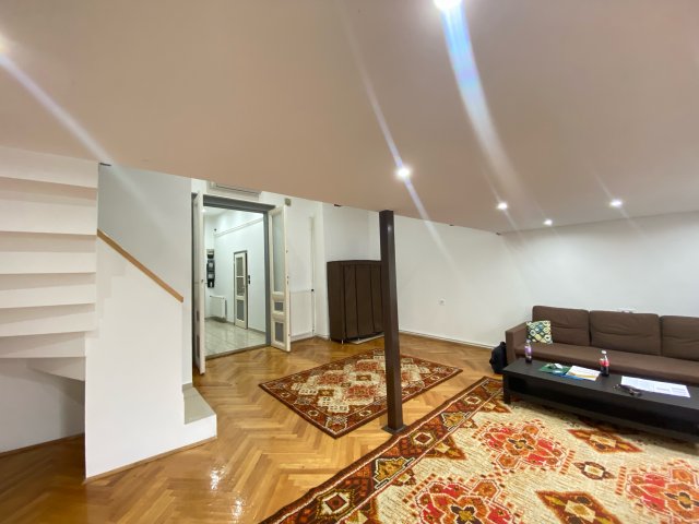 Eladó téglalakás, Budapesten, VI. kerületben 94.9 M Ft, 1 szobás