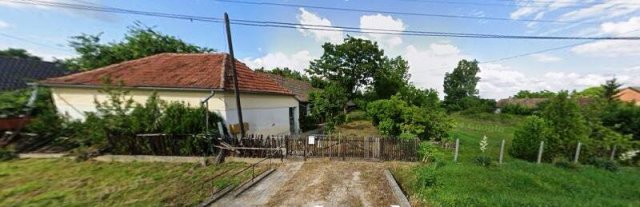 Eladó családi ház, Soponyán 18.9 M Ft, 1 szobás
