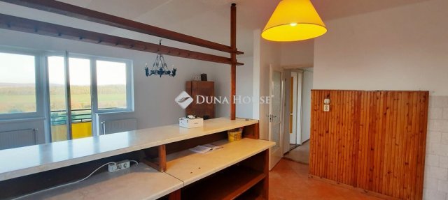 Kiadó téglalakás, albérlet, Herceghalomon 220 E Ft / hó