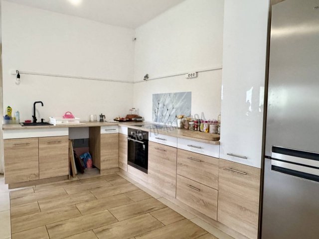Eladó családi ház, Besenyőtelken 19.99 M Ft, 3 szobás