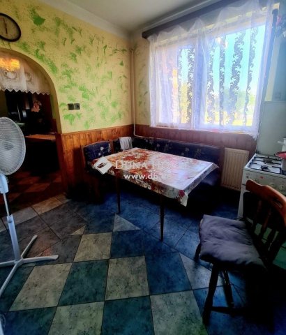 Eladó családi ház, Szentlőrincen 37.7 M Ft, 4 szobás