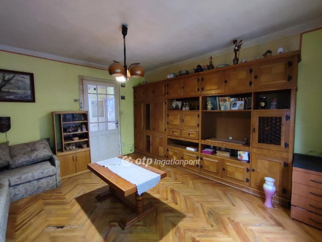 Eladó családi ház, Budapesten, XX. kerületben 35 M Ft, 3 szobás