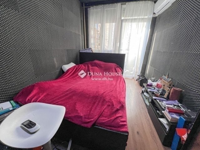 Eladó panellakás, Budapesten, XX. kerületben 59.9 M Ft, 2 szobás