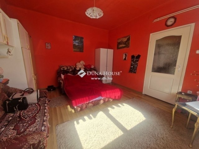 Eladó családi ház, Budapesten, XX. kerületben 64.9 M Ft