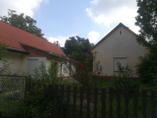 Eladó családi ház, Siófokon, Petőfi Sándor utcában 43 M Ft