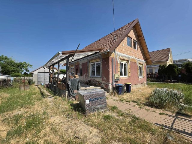 Eladó családi ház, Budapesten, XVII. kerületben 75.9 M Ft